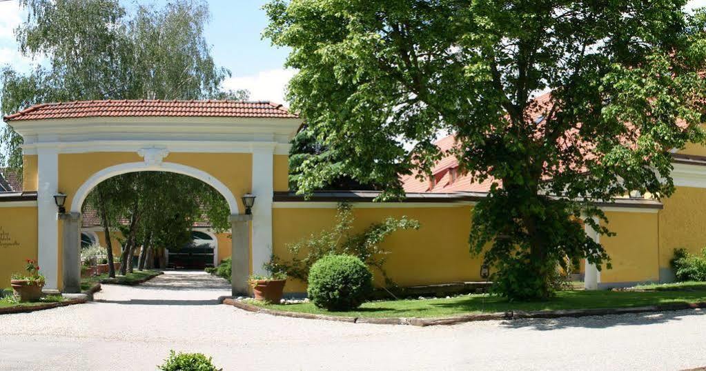 Schloss Muehldorf Feldkirchen an der Donau Dış mekan fotoğraf